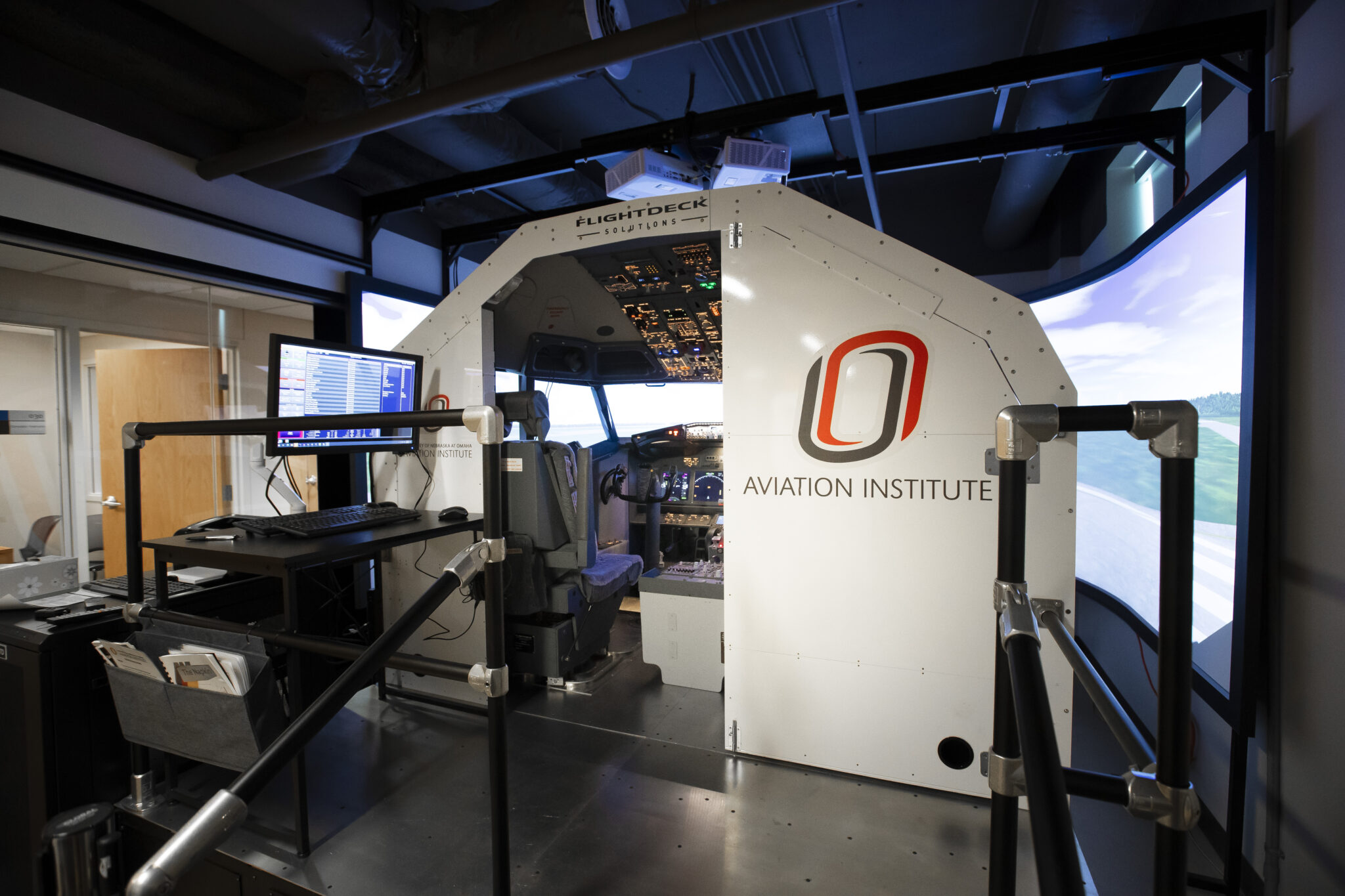 New Flight Simulator to Prep Future 737 Pilots at UNO